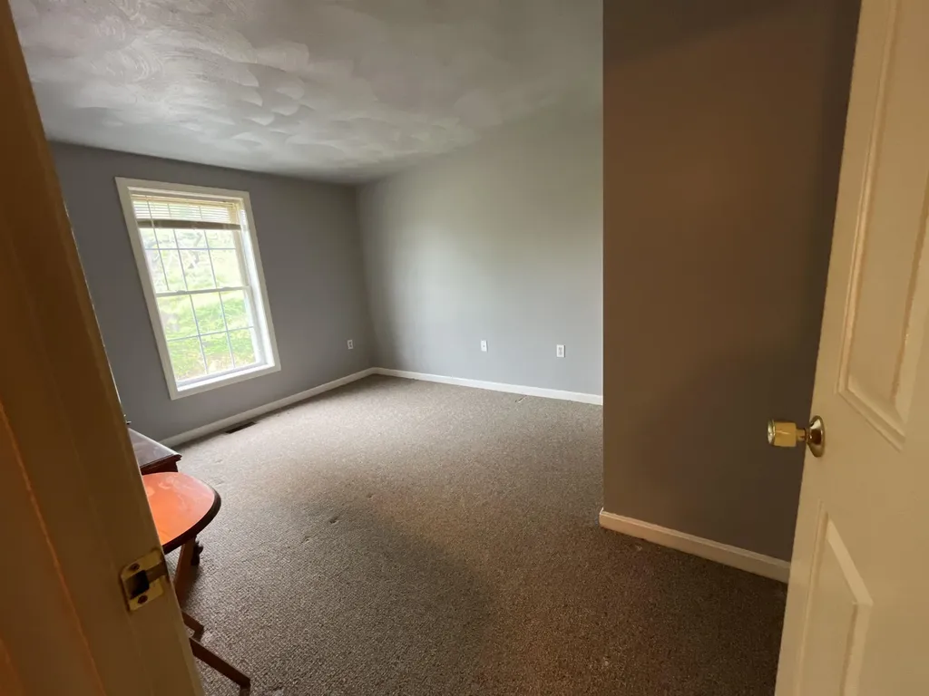 223 S Main Street Seabrook NH 03874