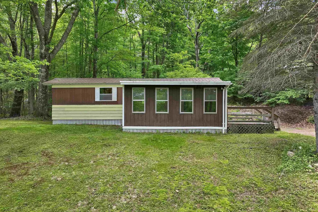 1088 Ten Rod Road Farmington NH 03835