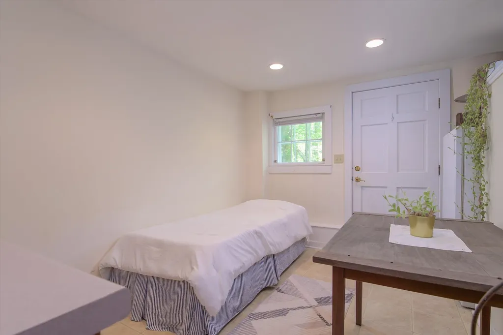 2435 Stage Road Guilford VT 05301