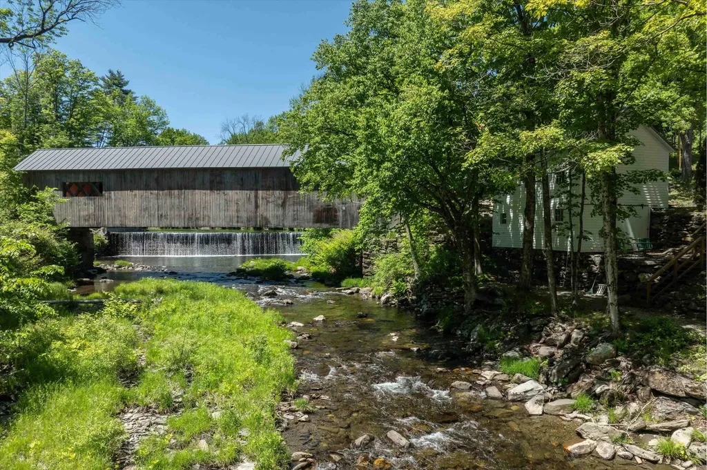 2435 Stage Road Guilford VT 05301