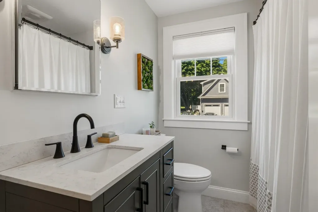 115 Fairview Avenue Portsmouth NH 03801