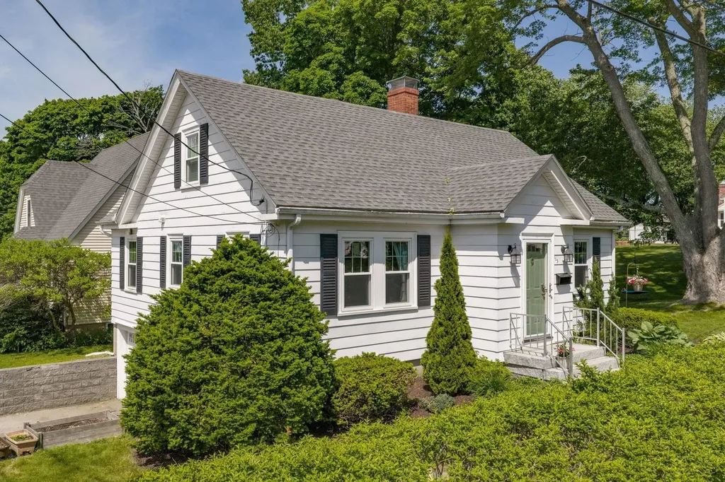 115 Fairview Avenue Portsmouth NH 03801