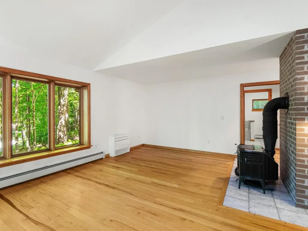 190 Red Tail Lane Charlotte VT 05445