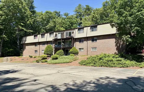 13 Silvestri Circle Derry NH 03038