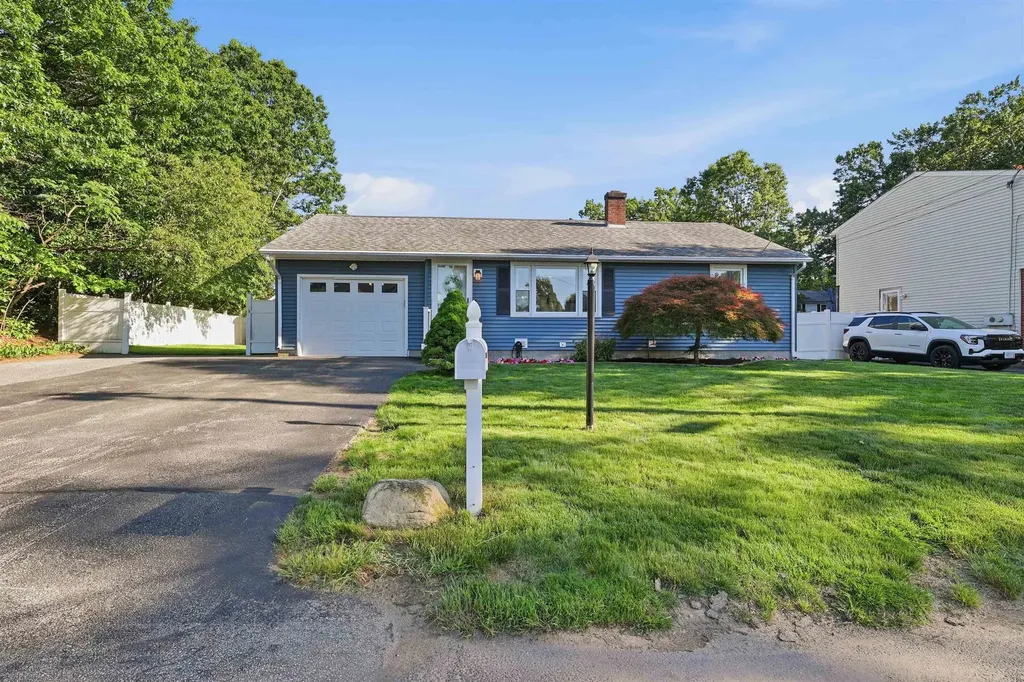 37 W Glenwood Street Nashua NH 03060