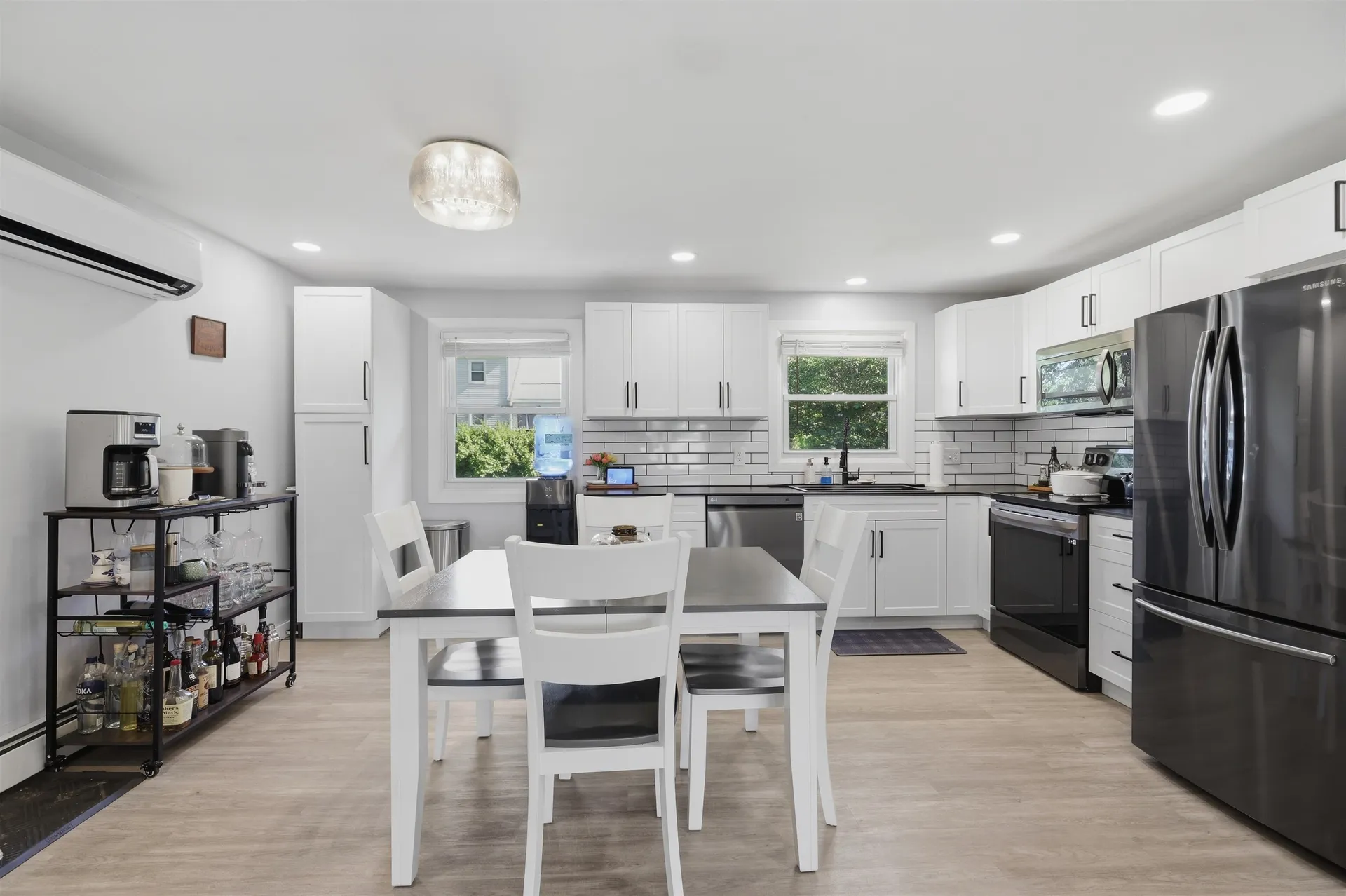 37 W Glenwood Street Nashua NH 03060