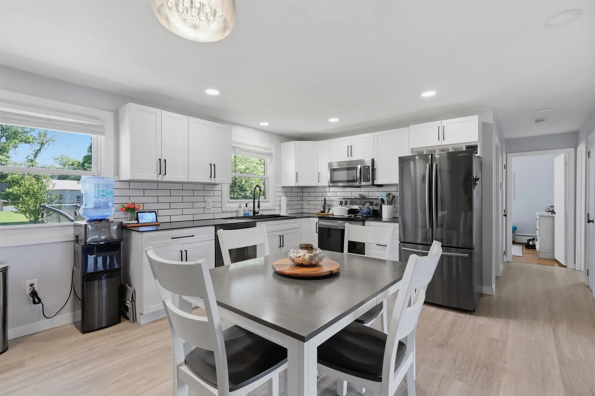 37 W Glenwood Street Nashua NH 03060
