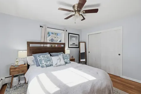 37 W Glenwood Street Nashua NH 03060