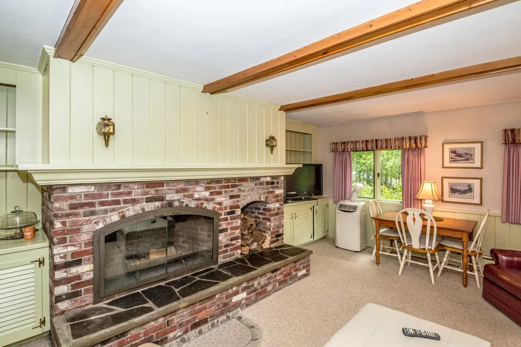 51 Duprey Road Conway NH 03860
