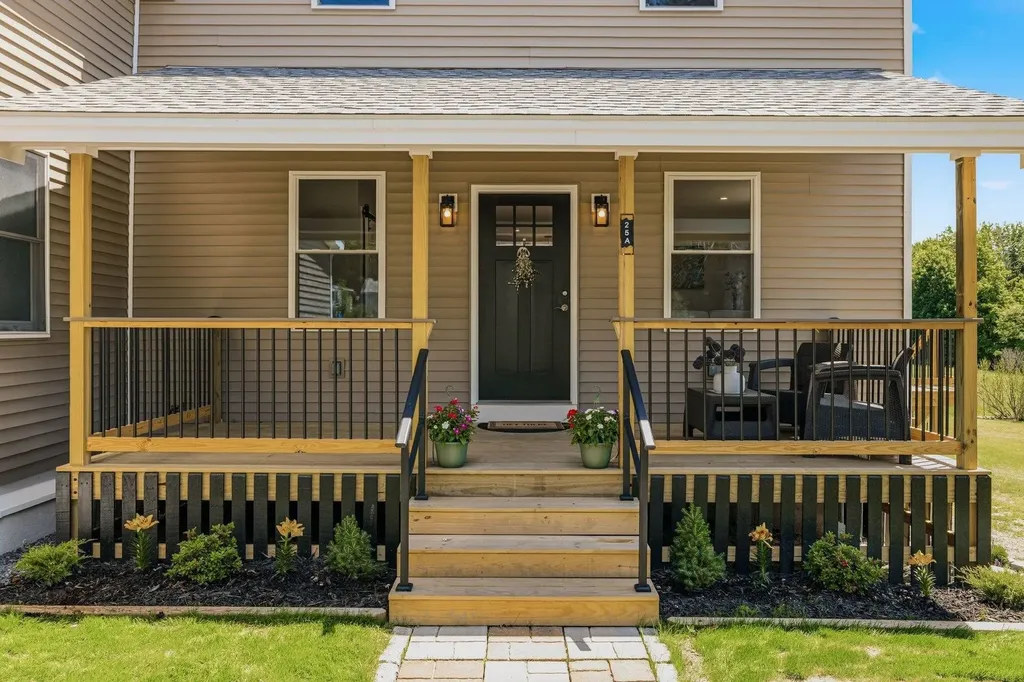25 Mill Street Epping NH 03042