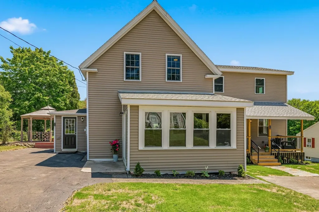 25 Mill Street Epping NH 03042