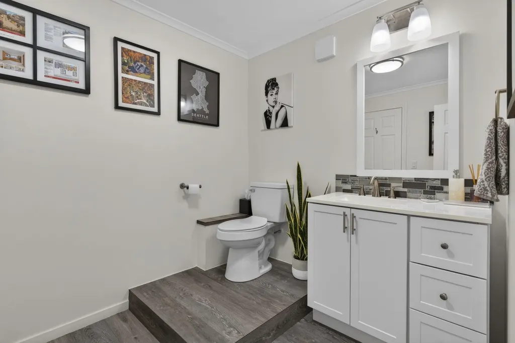 12 Rachel Way Bedford NH 03110