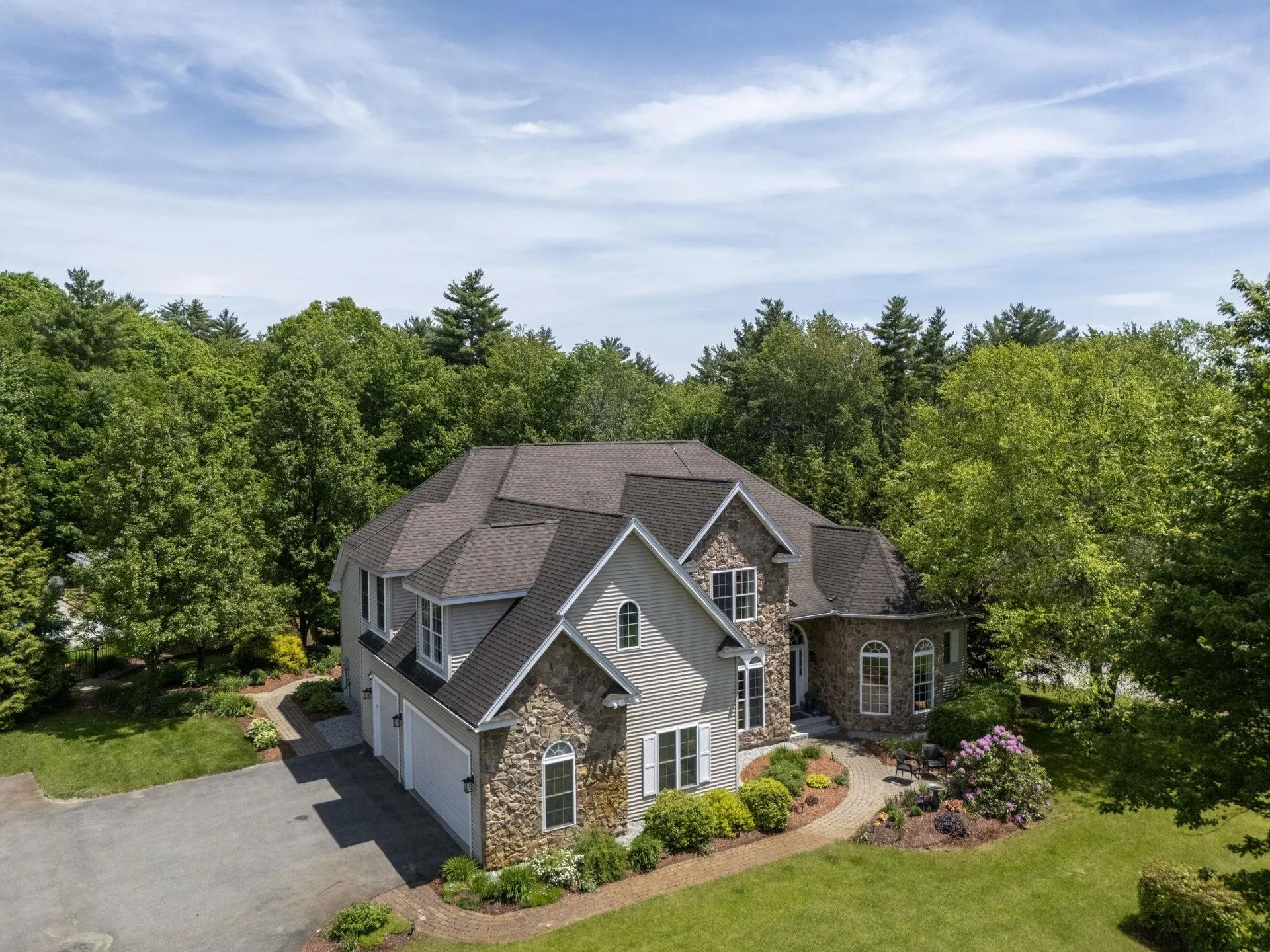 12 Rachel Way Bedford NH 03110