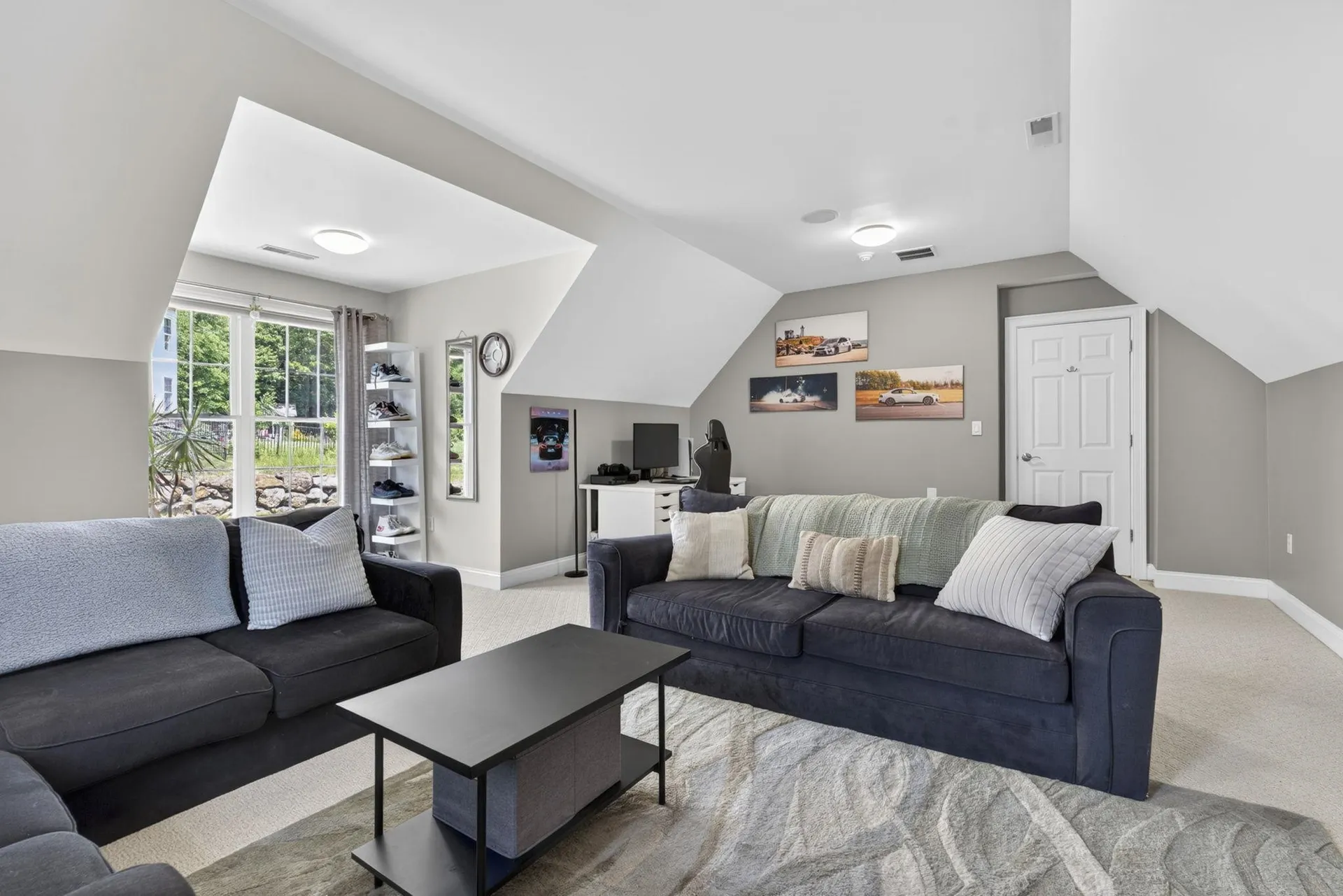 12 Rachel Way Bedford NH 03110