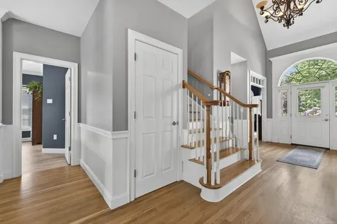 12 Rachel Way Bedford NH 03110