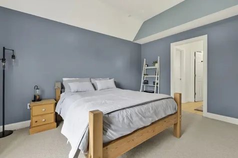 12 Rachel Way Bedford NH 03110
