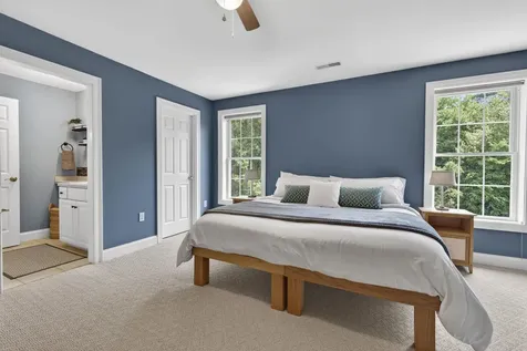 12 Rachel Way Bedford NH 03110