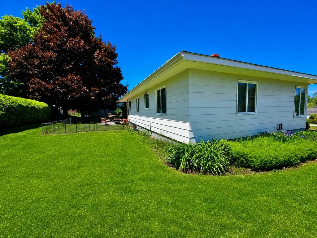 184 Sloan Street Newport City VT 05855