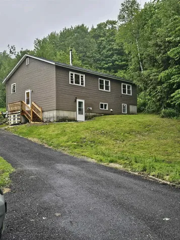 2817 Huntington Road Richmond VT 05477-9757