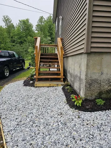 2817 Huntington Road Richmond VT 05477-9757