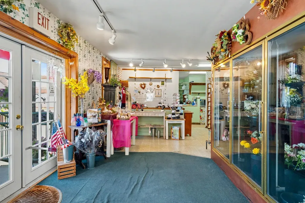 11 Turnpike Road Jaffrey NH 03452