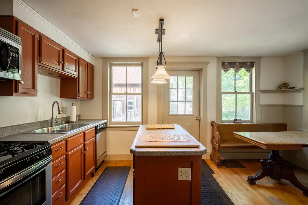 458 East Main Street Middlebury VT 05753