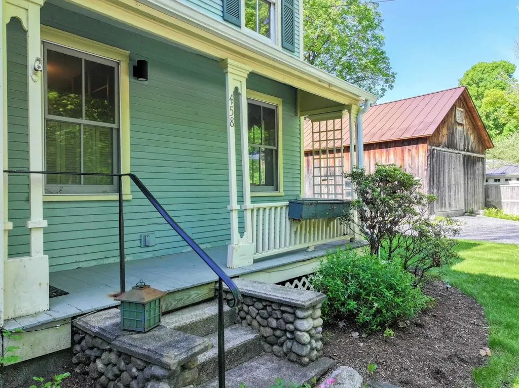 458 East Main Street Middlebury VT 05753