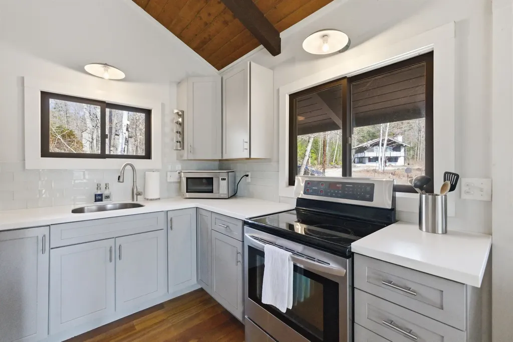 111 Linderhof Strasse Drive Bartlett NH 03812