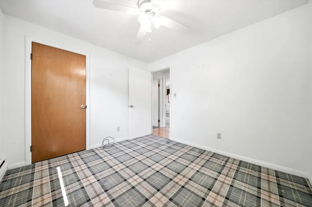 33 Ross Street Nashua NH 03060