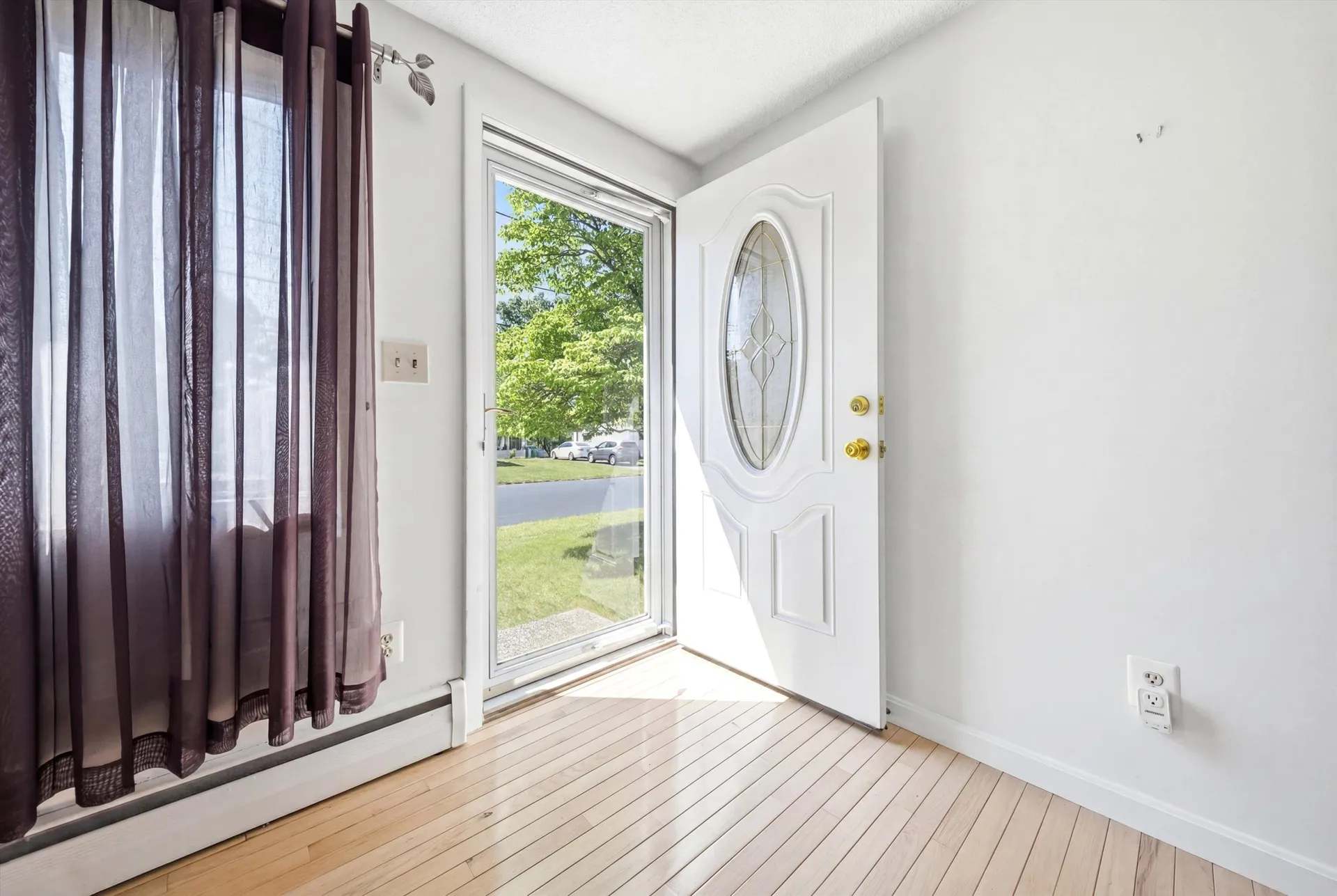 33 Ross Street Nashua NH 03060