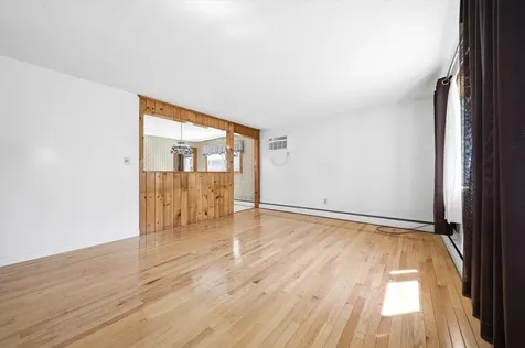 33 Ross Street Nashua NH 03060