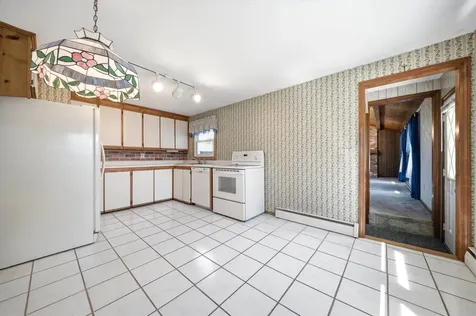 33 Ross Street Nashua NH 03060
