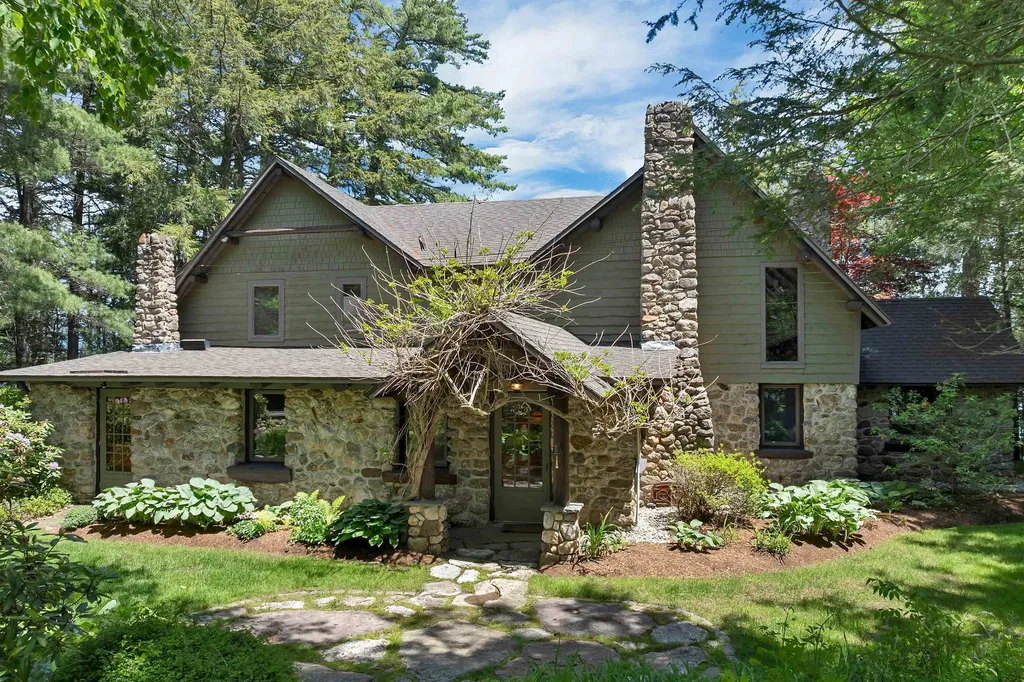 28 Veasey Shore Road Meredith NH 03253