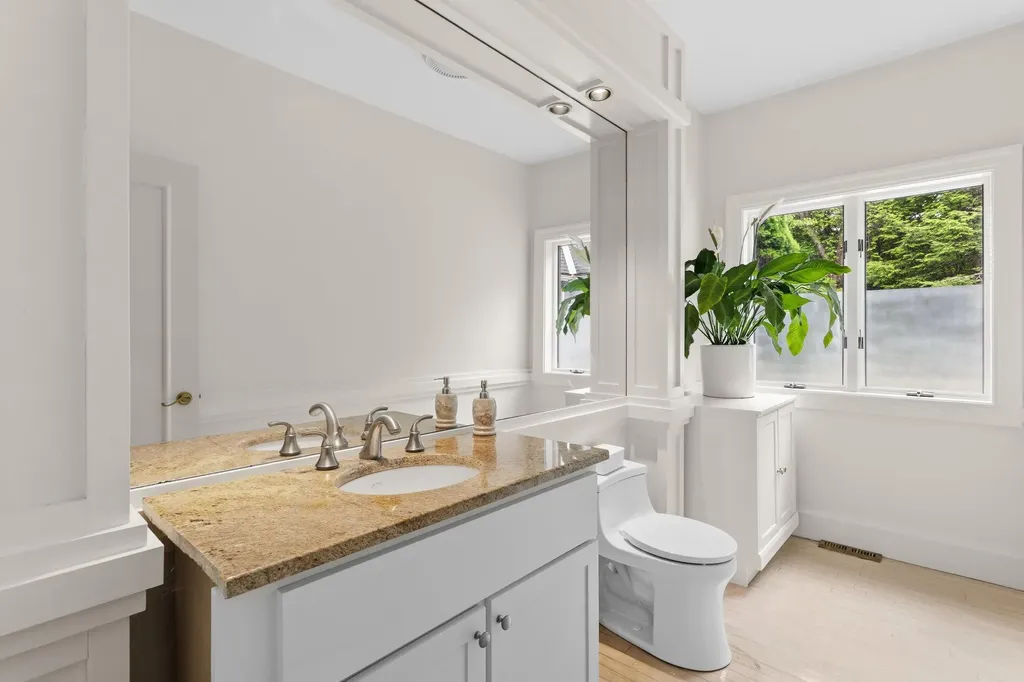 3 Oak Lane Stratham NH 03885