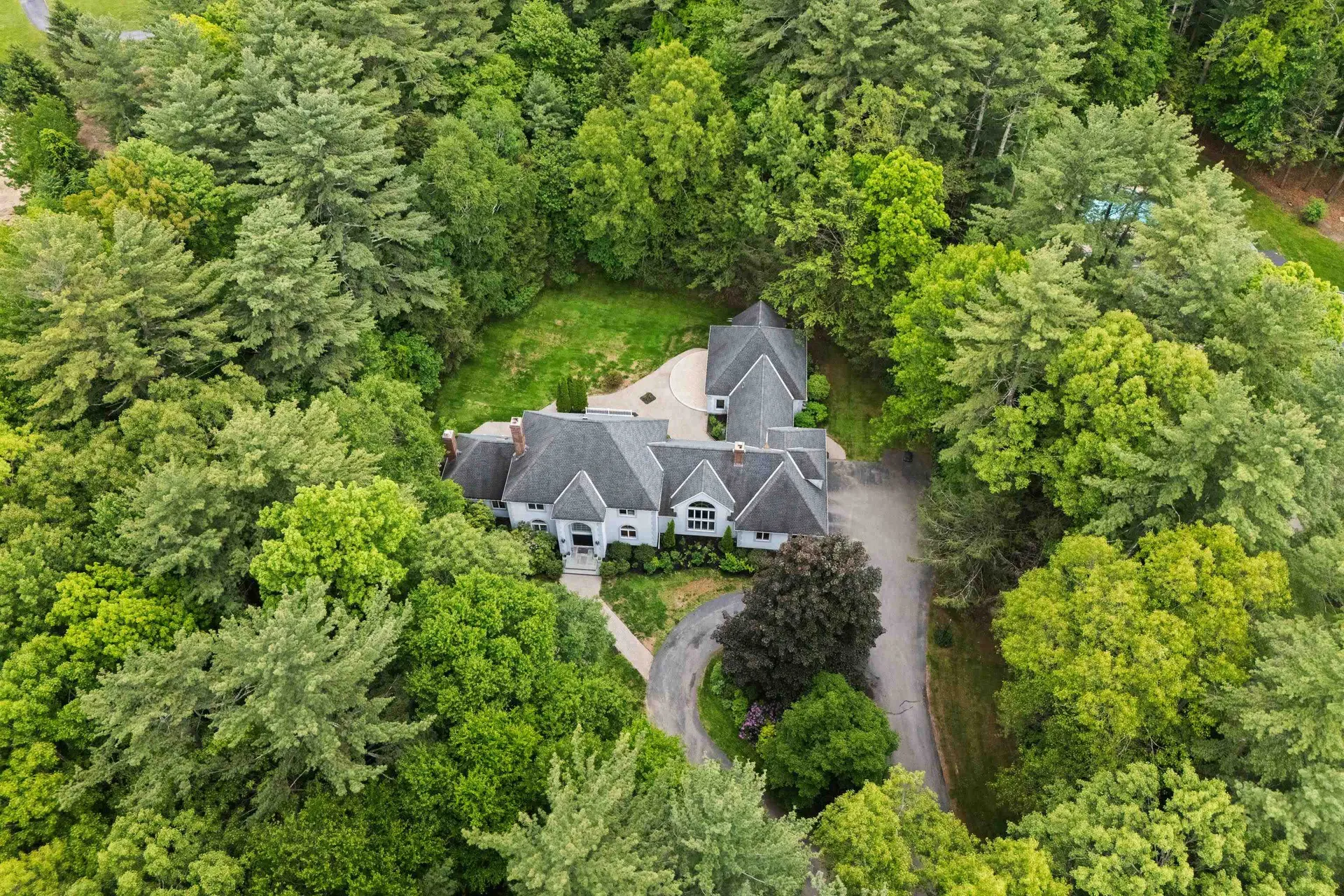 3 Oak Lane Stratham NH 03885