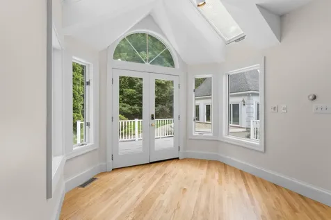 3 Oak Lane Stratham NH 03885