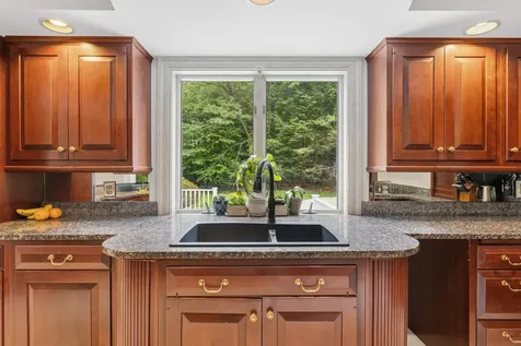 3 Oak Lane Stratham NH 03885