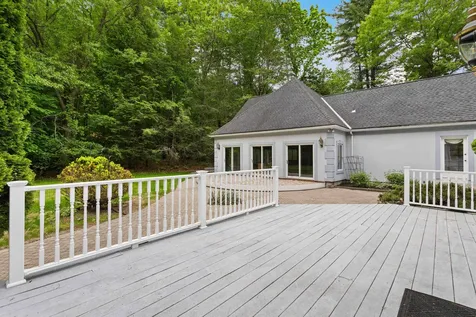 3 Oak Lane Stratham NH 03885