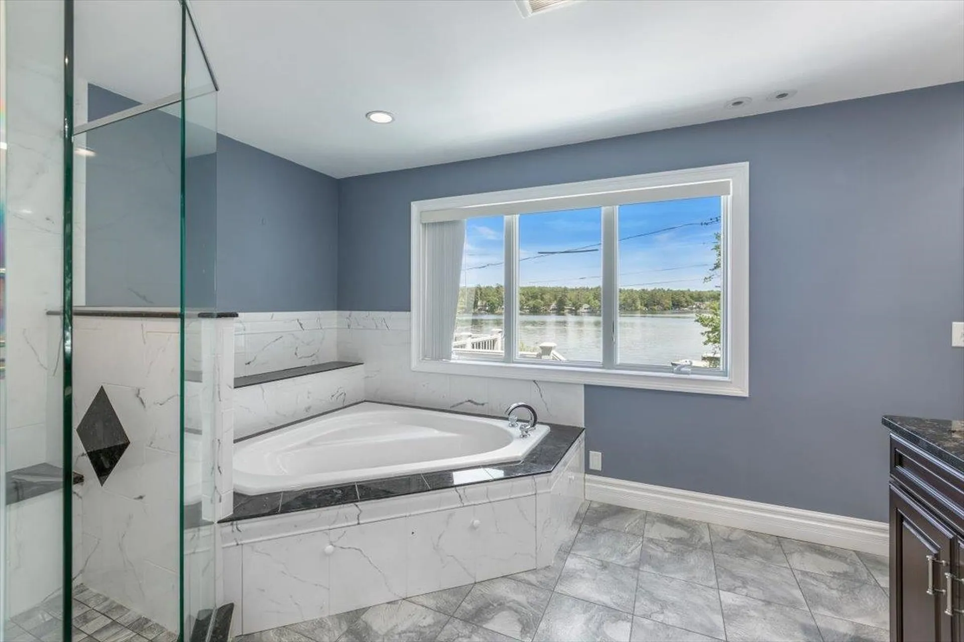 81 Conleys Grove Road Derry NH 03038