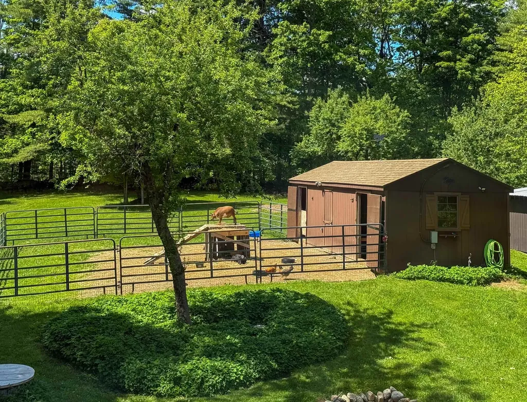 291 Halfmoon Pond Road Washington NH 03280