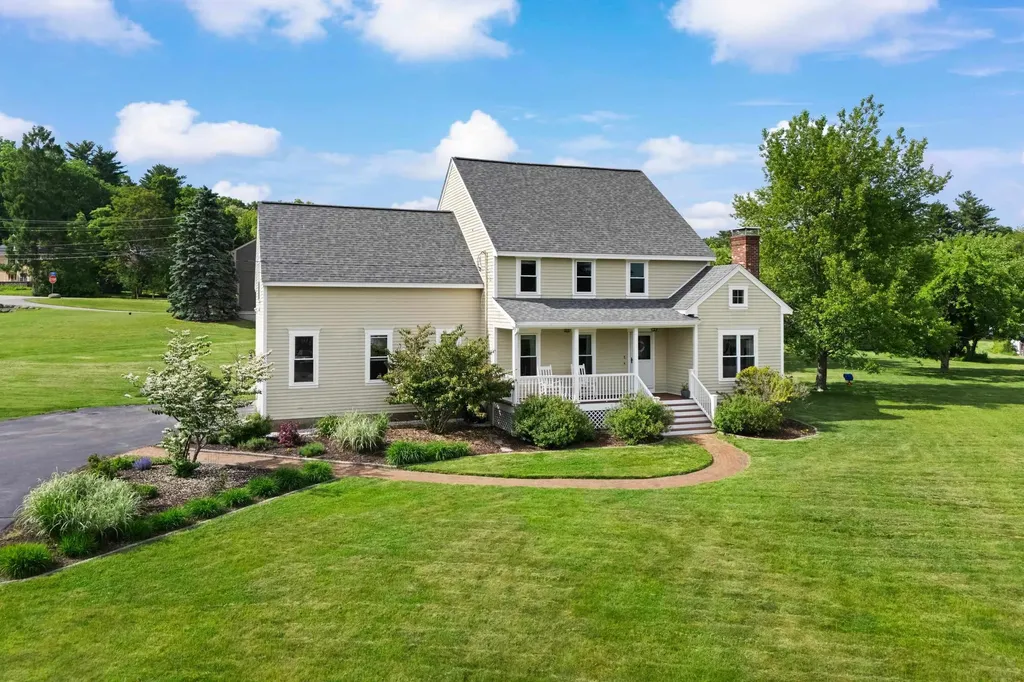 1 Bartlett Road Stratham NH 03885