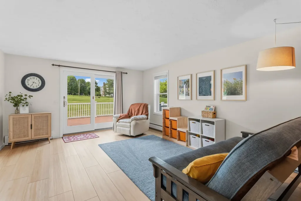1 Bartlett Road Stratham NH 03885