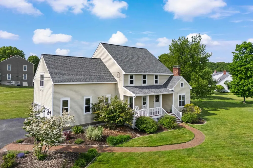1 Bartlett Road Stratham NH 03885