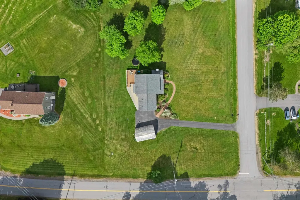 1 Bartlett Road Stratham NH 03885
