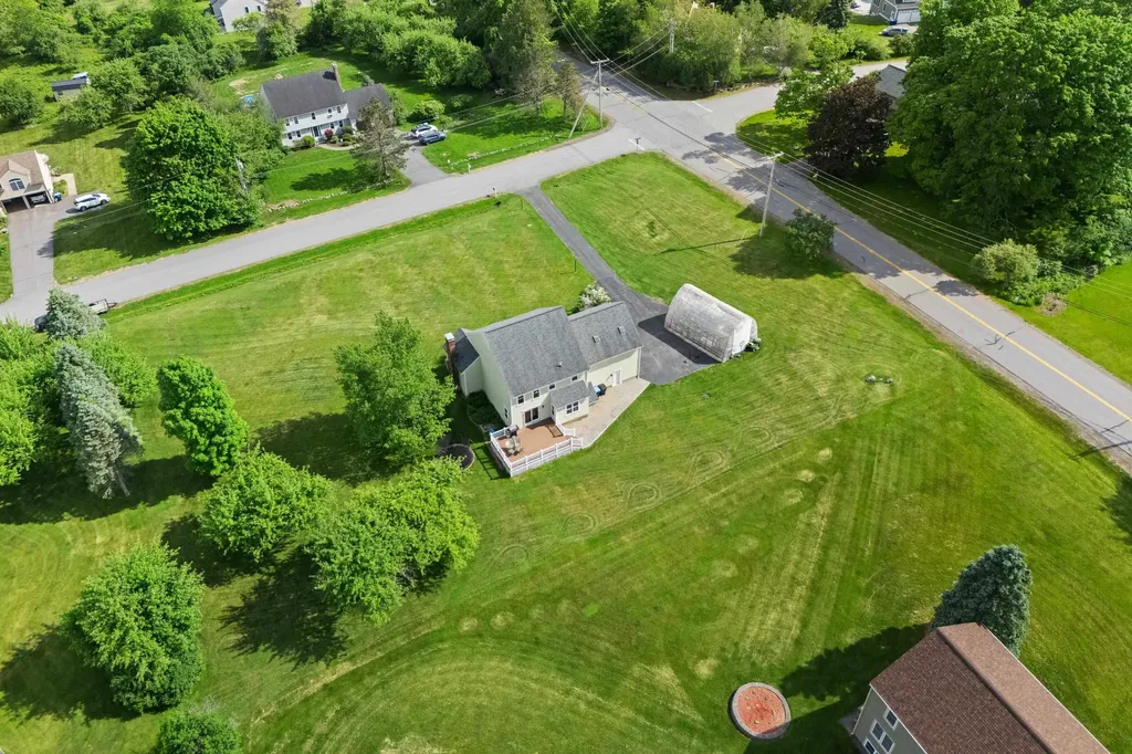 1 Bartlett Road Stratham NH 03885