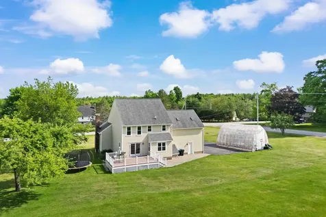 1 Bartlett Road Stratham NH 03885