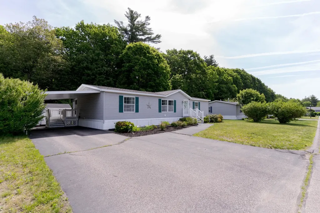 48 Constitution Way Dover NH 03820