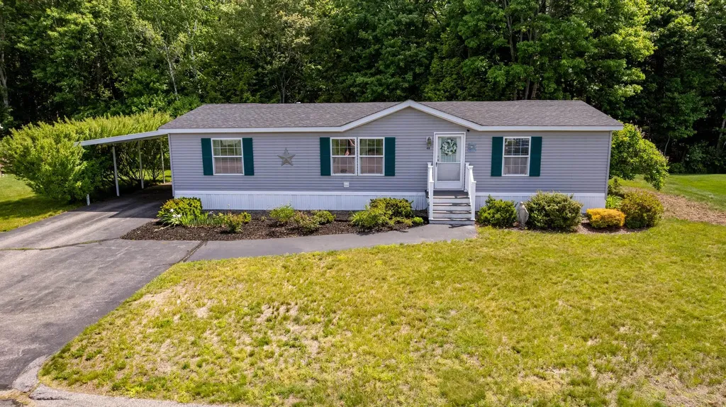 48 Constitution Way Dover NH 03820