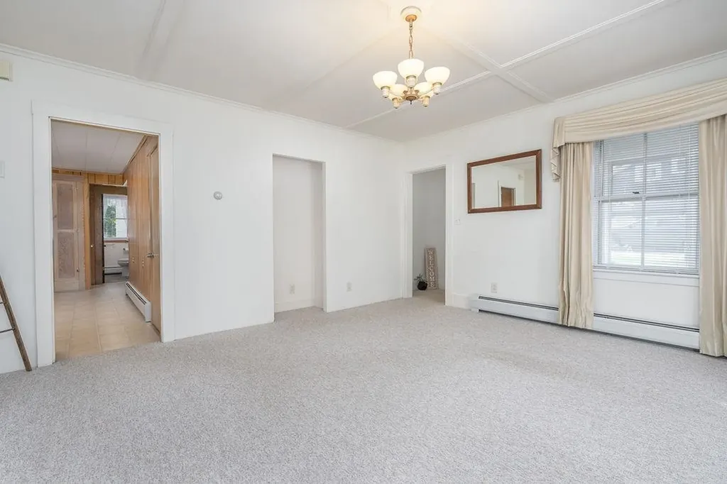 54 Maple Street Rochester NH 03867