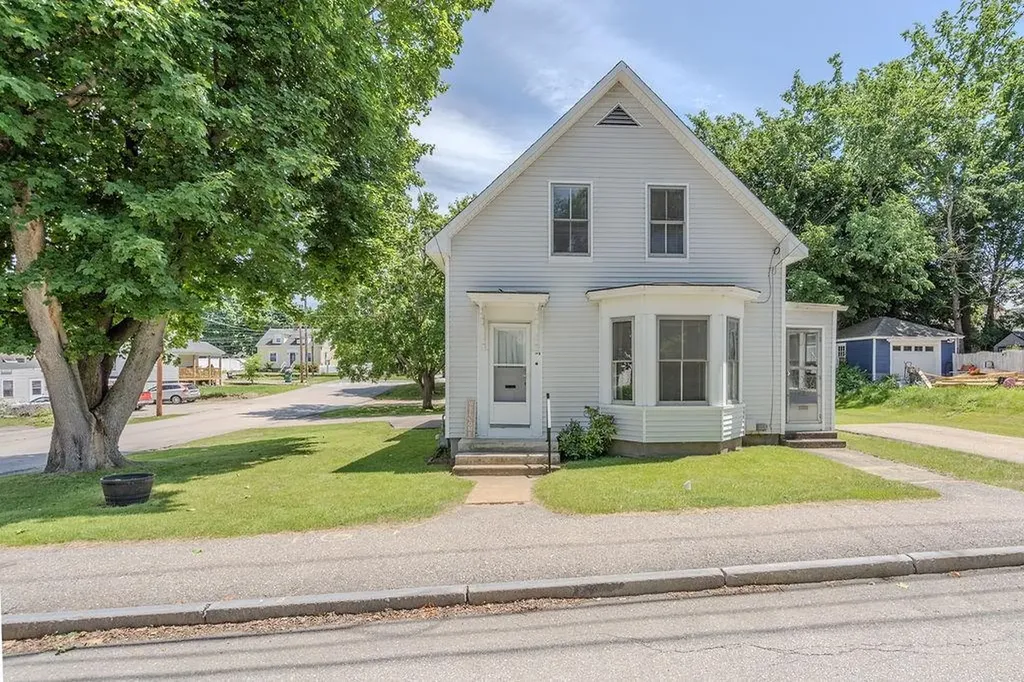 54 Maple Street Rochester NH 03867